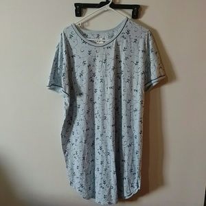 White Stag One Size Flowery Night Gown